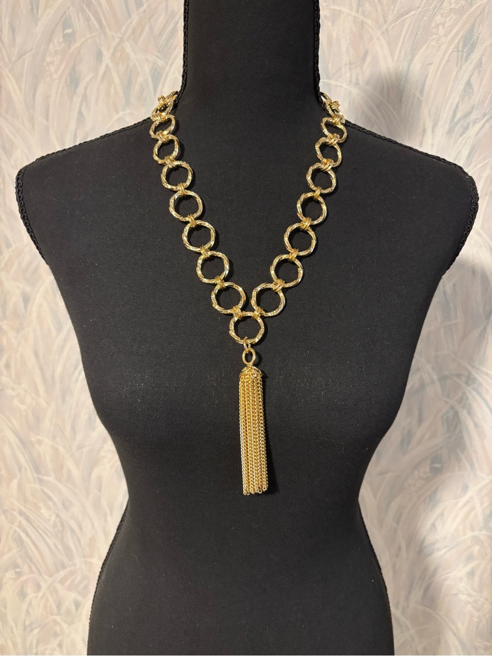 Bellezza Bronze Italy Chunky Gold Circle Link Tassel Necklace 24”